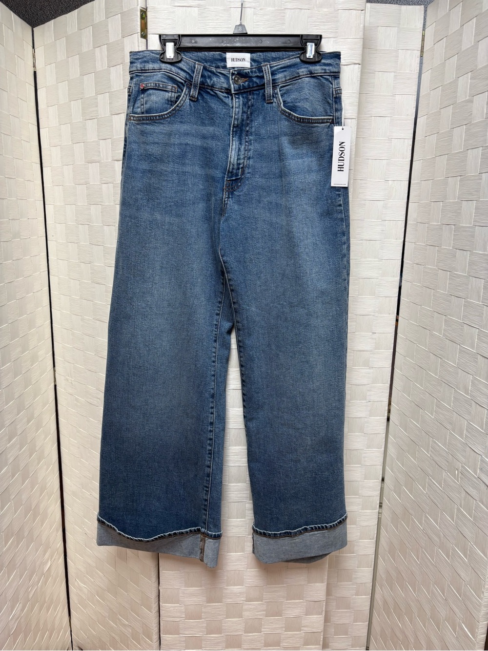 NWT Hudson Wide Leg Cuffed Women's Jolene Jeans - Size 26